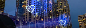 Robe ilumina los rascacielos de Chicago en la iniciativa contra la pandemia ‘Unidos en la noche’