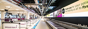 Aeroporto de Edimburgo instala uma exibição led de 85 metros com tecnologia Absen