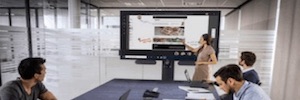 Dell dévoile ses nouveaux moniteurs UltraSharp et une solution d’espace de réunion