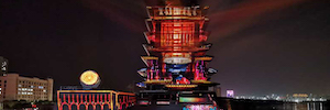 Christie ilumina a icônica Torre do Rio Amarelo de Lanzhou com projeção a laser
