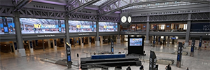 O novo terminal moynihan evoca o passado e o mescla com sinalização digital