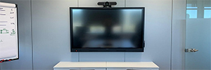 Altamira change son système de projection pour les écrans interactifs Newline