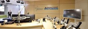 Фонд Райана Сикреста оснащает студии своих детских больниц камерами JVC
