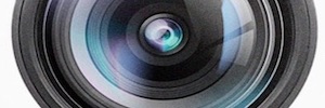 MaxHub 将 12 倍光学变焦 PTZ 摄像机添加到其视频会议范围
