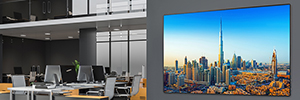 Optoma FHDS130: 130 " Led screen for business and hospitality