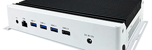 Ibase SI-654-N: lüfterloser 8K-Player für Digital Signage