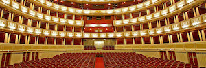 维也纳国家歌剧院投资Robe's Led Forte HCF移动灯