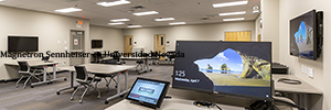 Universidade de Nevada incorpora teto de conexão de equipe 2 em suas salas de aula RebelFlex