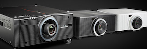 巴可公司将 G62 投影机整合到其专业安装系列中