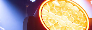 Prolights expande sua gama de luminárias móveis de lavagem com Astra Wash37Pix