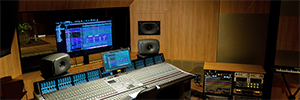 JMCアカデミーはジェネレックとプロフェッショナルなレコーディング環境を提供しています