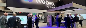 思科为混合工作空间开发新的 Webex 设备