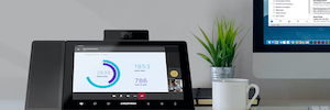 Crestron incorpora o Microsoft Teams Display à sua gama de Telefones Flex