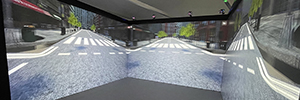 Oxford Brookes University installa un multiview stereoscopico VR Cave VR