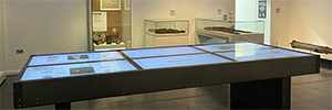 يشجع متحف أولستر التفاعل مع تصور Sharp / NEC