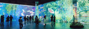 Dirty Monitor creates an immersive art gallery with the work of Claude Monet