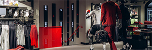 The flagship store of Under Armour Australia has had Led Dream for its AV experiences