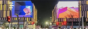 Daktronics ilumina a avenida comercial Lusail em Doha com oito telas gigantes