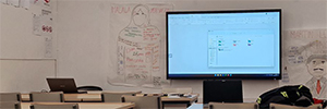 Clevertouch Impact проводит более динамичные и интерактивные занятия в Prat Educació