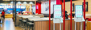 سامسونج توسع عرض Kiosk الخاص بها مع نموذج ويندوز عالية الأداء