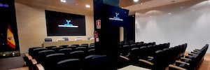 Avanzia makes the audiovisual installations of the auditorium of Fundame