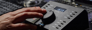 Genelec Unio: monitoring audio avec contrôleur SAM 9320A