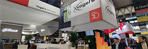 Vogel's exhibits its innovative LED panel stand at ISE