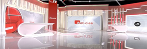 Telecinco y Cuatro renuevan sus platós de informativos con Alfalite