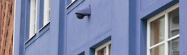Axis P5415-E: PTZ dome for citizen and perimeter video surveillance that is aesthetically integrated into the façade