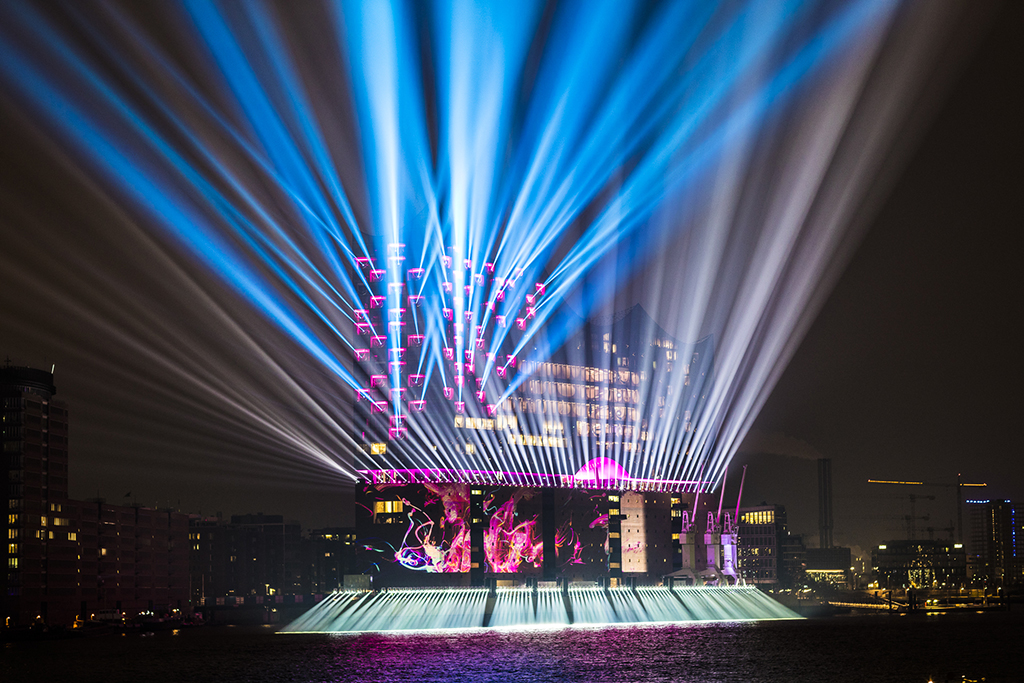 La Filarmónica del Elba inauguró su auditorio de Hamburgo con una