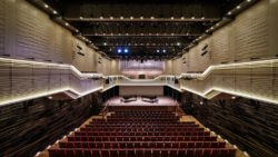 Elma arts hotel christie