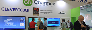 Charmex apuesta por la interactividad para el entorno educativo con los monitores de Clevertouch