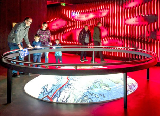 Vivitek Centro Lava Islandia