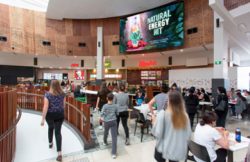 Nanolumens en Highpoint Shopping Center