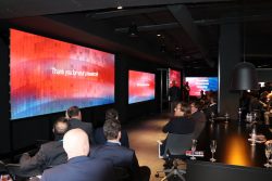 Showroom BCN Leyard - Planar