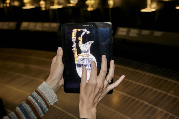 Samsung en Museo del Prado Tesoro del Delfin