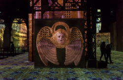 Barco en Atelier des Lumieres