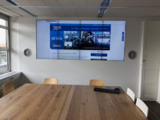Peerless AV y Mitsubishi videowall sede ISE Munich