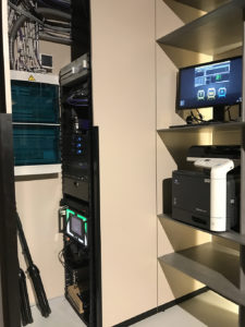 AV Stumpfl en Magnetic Latvia del aeropuerto Riga