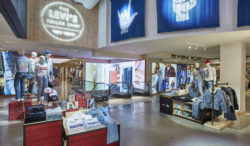 Reflect BrightSign y D3 tienda Levis Times Square