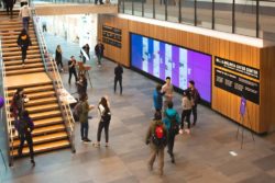 Centro gates Tribute wall Leyard Planar