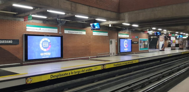 Absen en metro Santiago de Chile