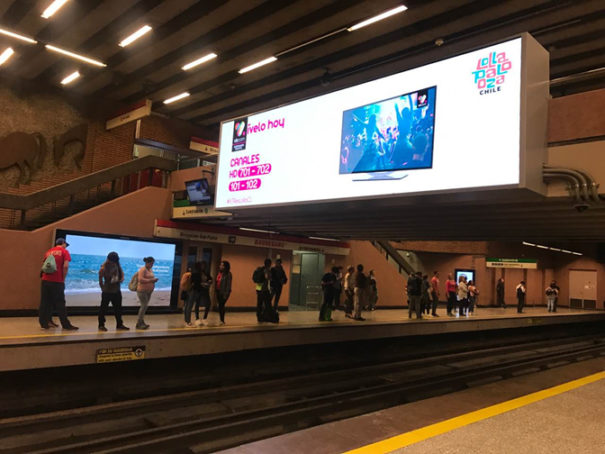 Absen en metro Santiago de Chile