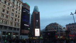 Super 8 Media pantalla Callao 5