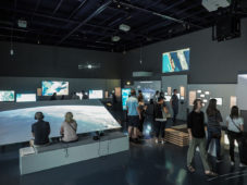 Christie mapping Global Shift en Ars Electronica Center