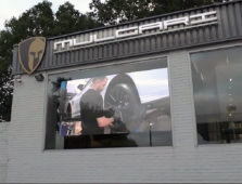 Peerless y Absen en Mulgari Cars