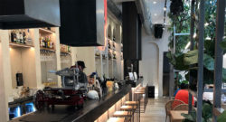 Yamaha en local de ocio Alboroto de Madrid