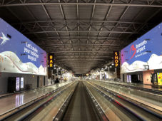 Barco en aeropuerto Bruselas