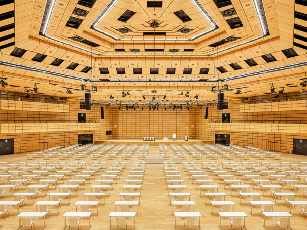 Meyer Sound Ultra X40 en Austria Center Vienna (Foto: Thomas Magyar)