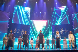 Fluge en el musical Cruz de Navajas